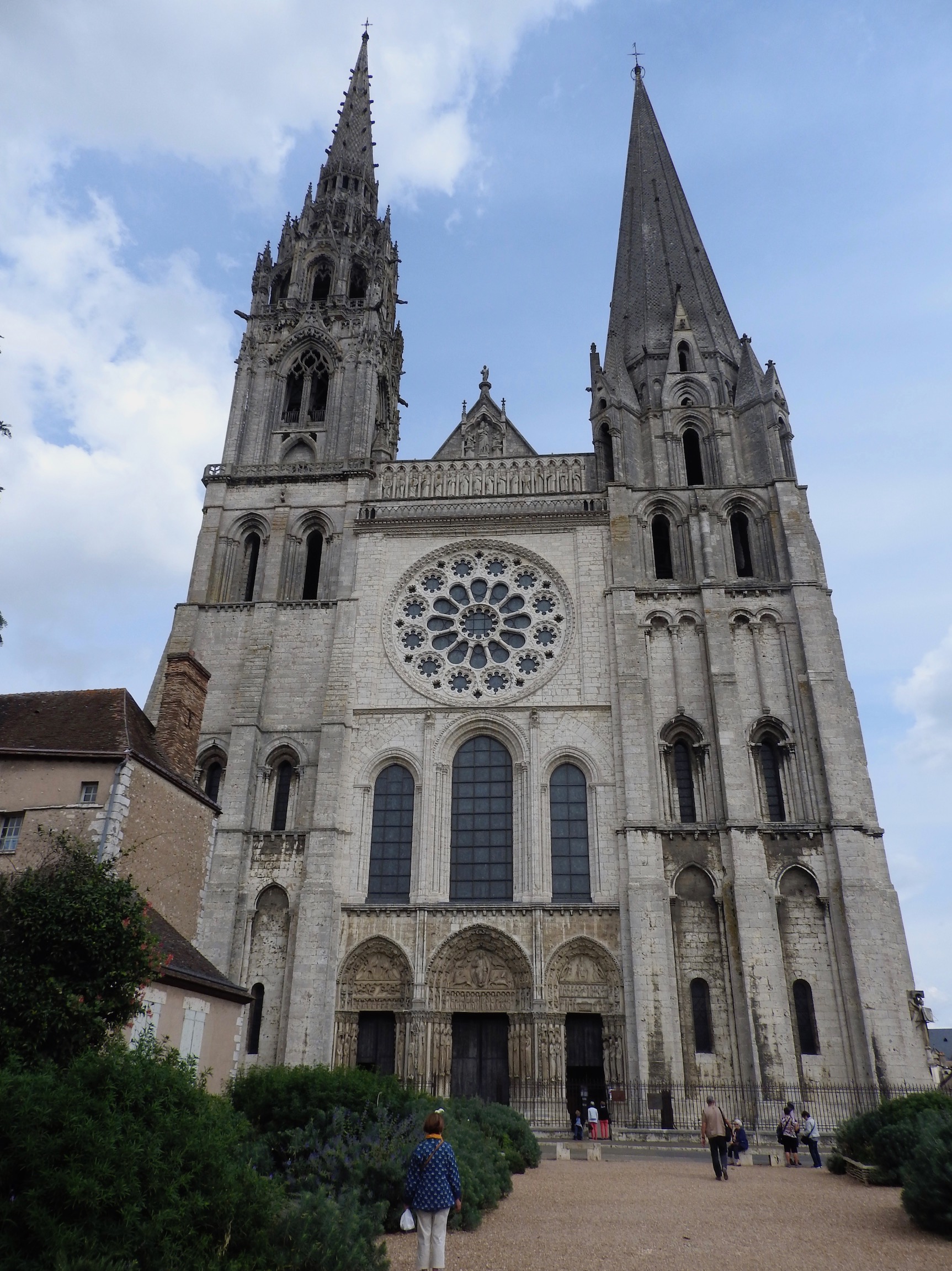 guided tour chartres cathedral