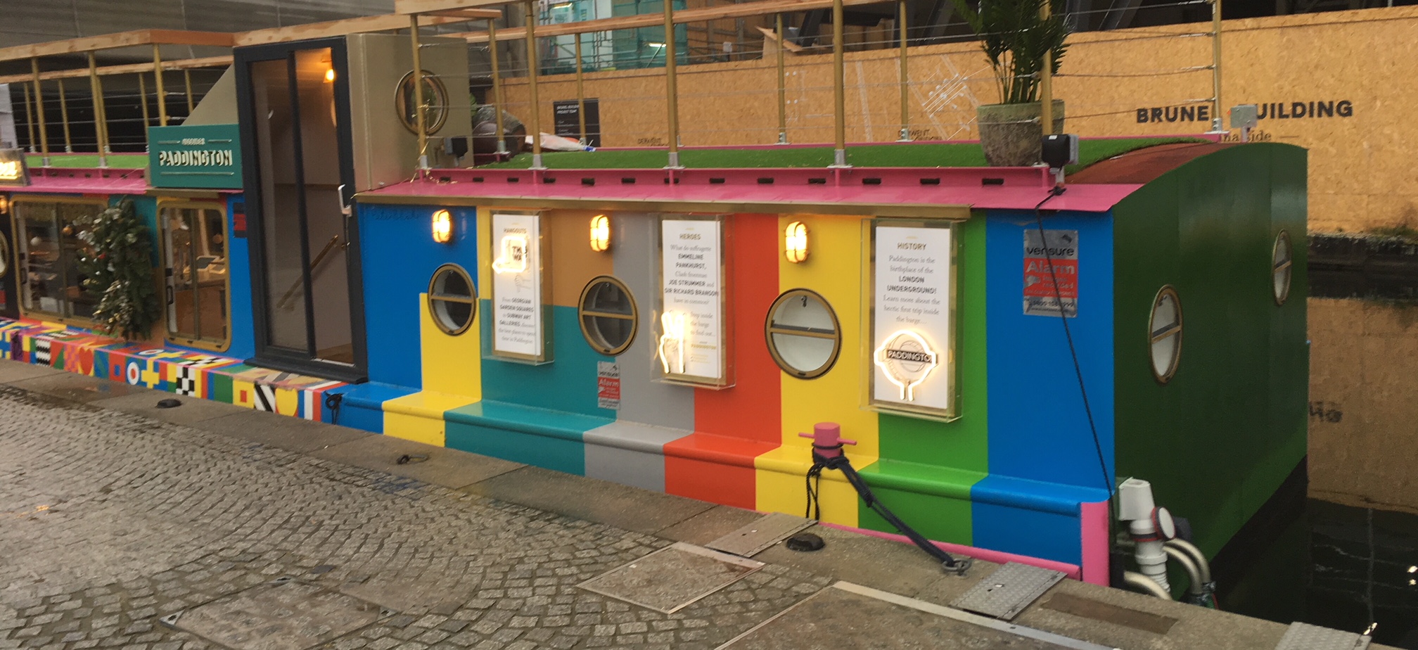 London's New Floating Bar Wilbur's Travels